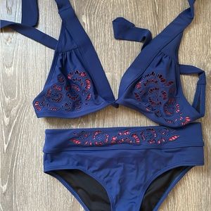 Venus laser cut bikini size 8 top DD